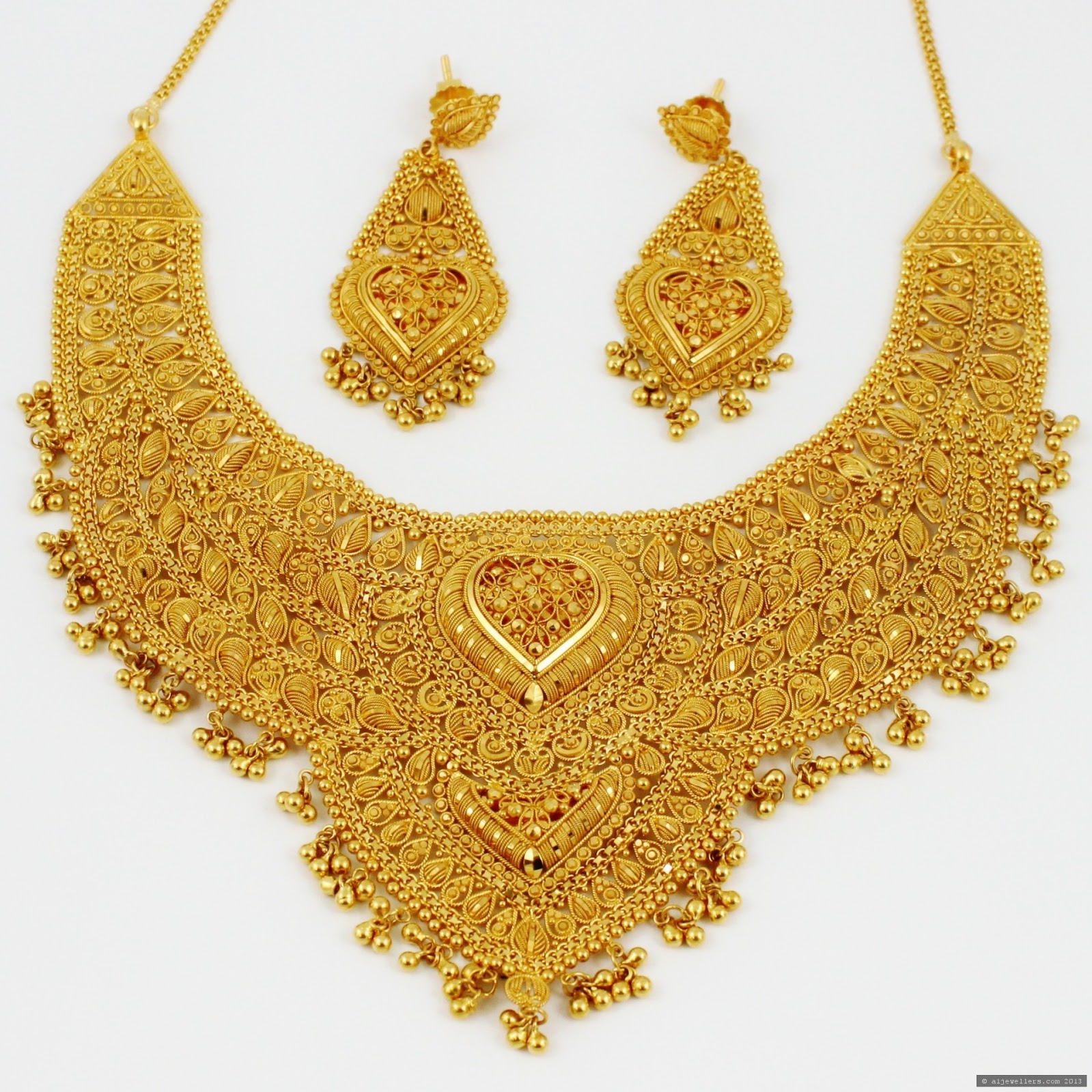 Necklace Design 19